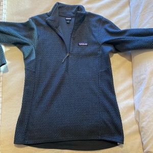 Patagonia fleece womens small. Used very good condition